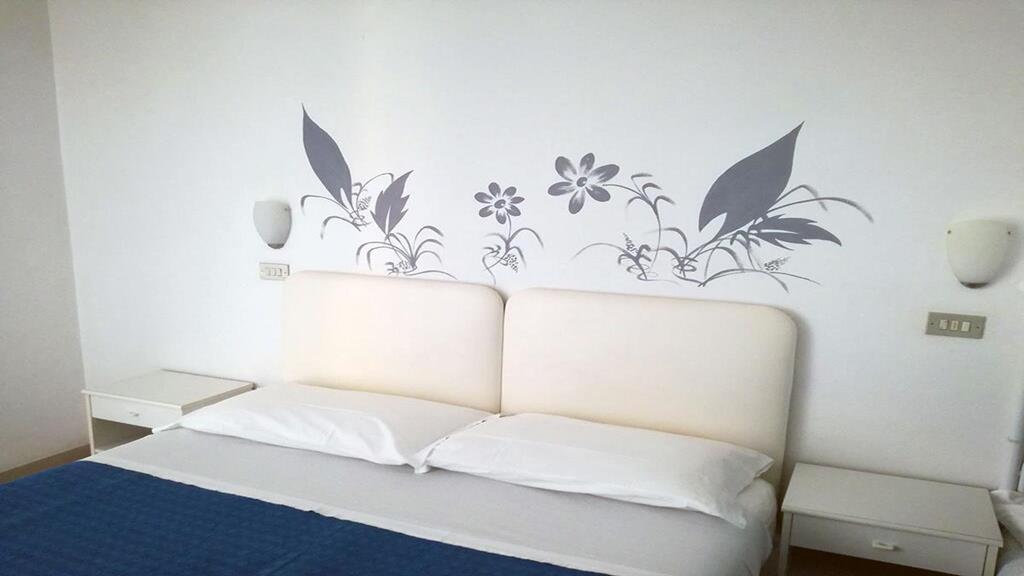 Albergo B&B Serafini Rimini Exterior photo