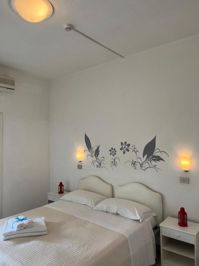 Albergo B&B Serafini Rimini Exterior photo